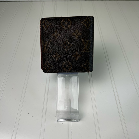 Louis Vuitton Multiple Pocket Wallet - Picture 3 of 13